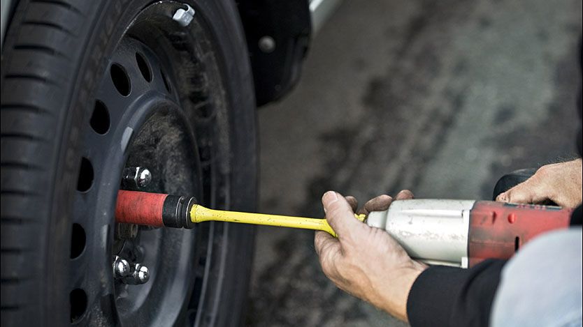 Naf Advarer Vaer Noye Med Hjulboltene Vg
