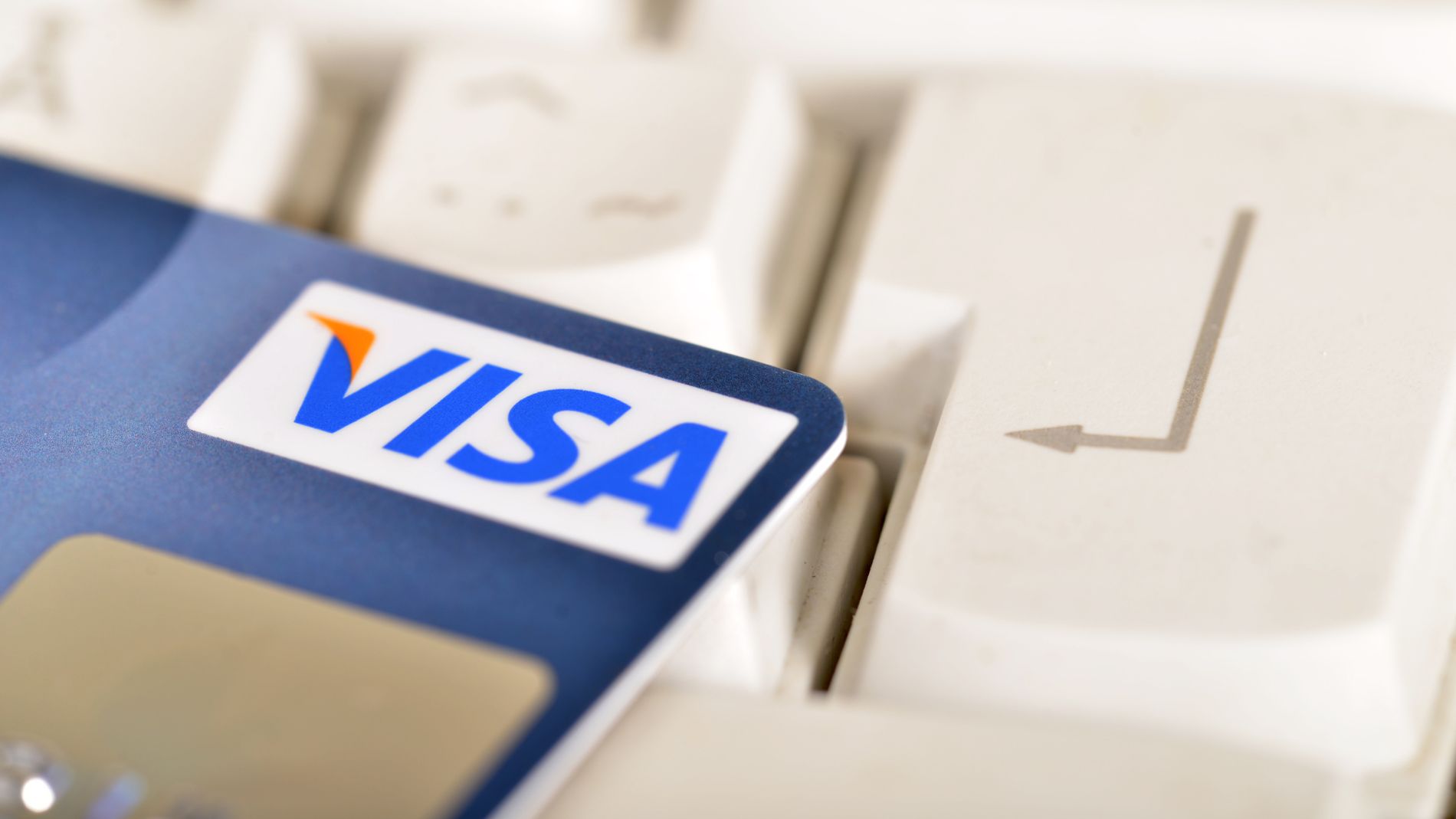 Stor Svindelsak Ber 150 000 Om A Sperre Kortet